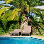 酒店 La Buganvilla - Heating - Large Private Garden - Free Parking - Fast Wifi