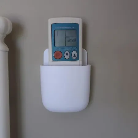 Szálloda La Buganvilla - Heating - Large Private Garden - Free Parking - Fast Wifi *