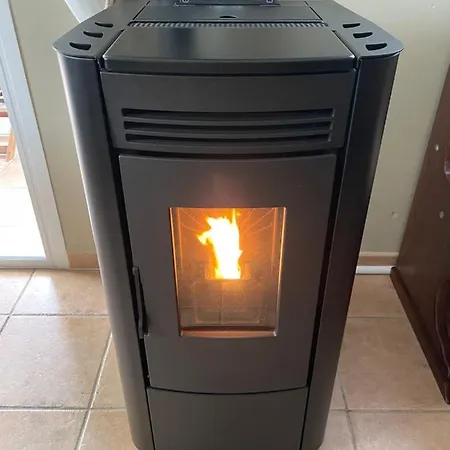 La Buganvilla - Heating - Large Private Garden - Free Parking - Fast Wifi Szálloda *