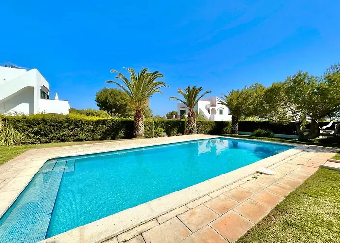 La Buganvilla - Heating - Large Private Garden - Free Parking - Fast Wifi