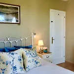 Hotel La Buganvilla - Heating - Large Private Garden - Free Parking - Fast Wifi