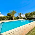 La Buganvilla - Heating - Large Private Garden - Free Parking - Fast Wifi